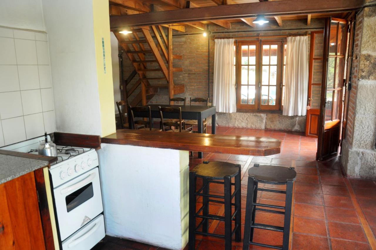 La Toma Complejo De Montana - Cabanas Y Habitaciones En Hosteria Mina Clavero Bagian luar foto