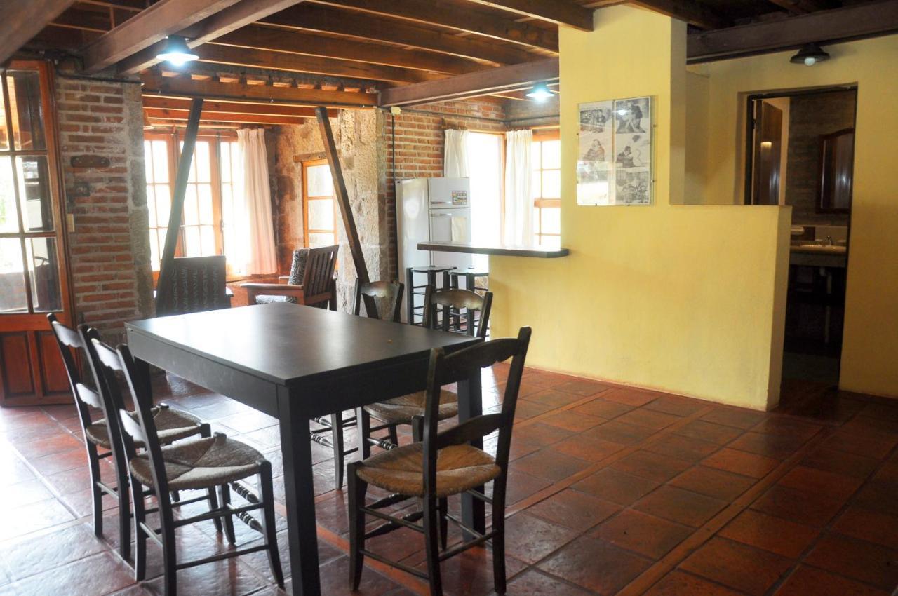 La Toma Complejo De Montana - Cabanas Y Habitaciones En Hosteria Mina Clavero Bagian luar foto