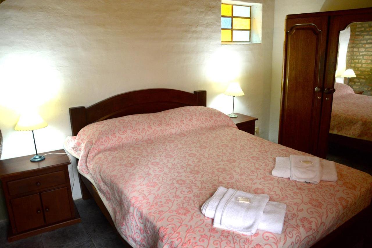 La Toma Complejo De Montana - Cabanas Y Habitaciones En Hosteria Mina Clavero Bagian luar foto
