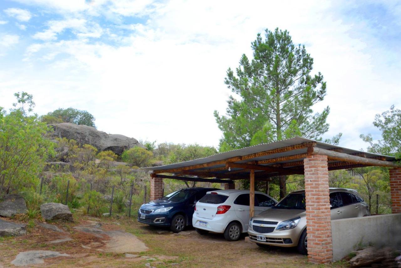 La Toma Complejo De Montana - Cabanas Y Habitaciones En Hosteria Mina Clavero Bagian luar foto