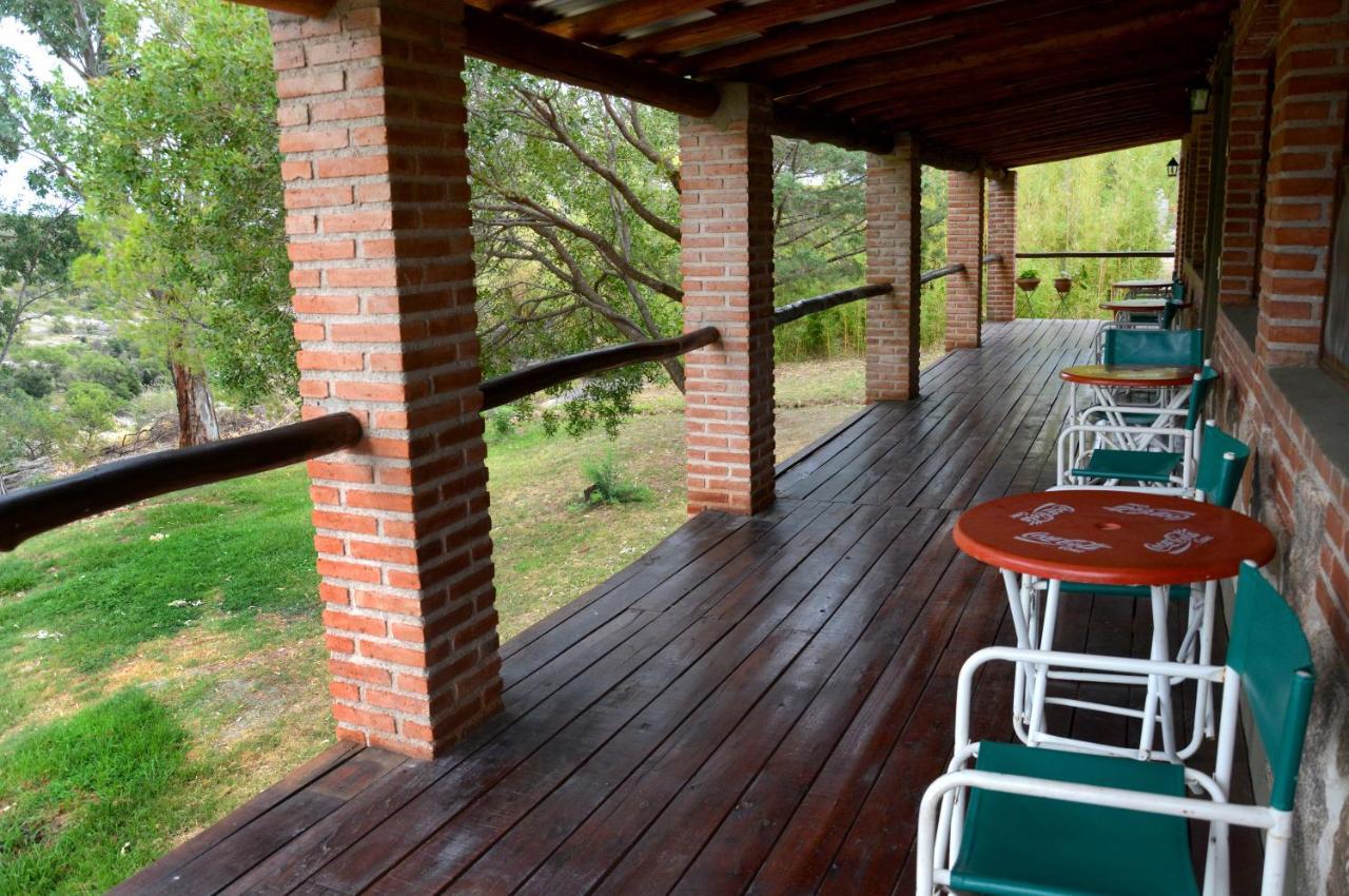 La Toma Complejo De Montana - Cabanas Y Habitaciones En Hosteria Mina Clavero Bagian luar foto