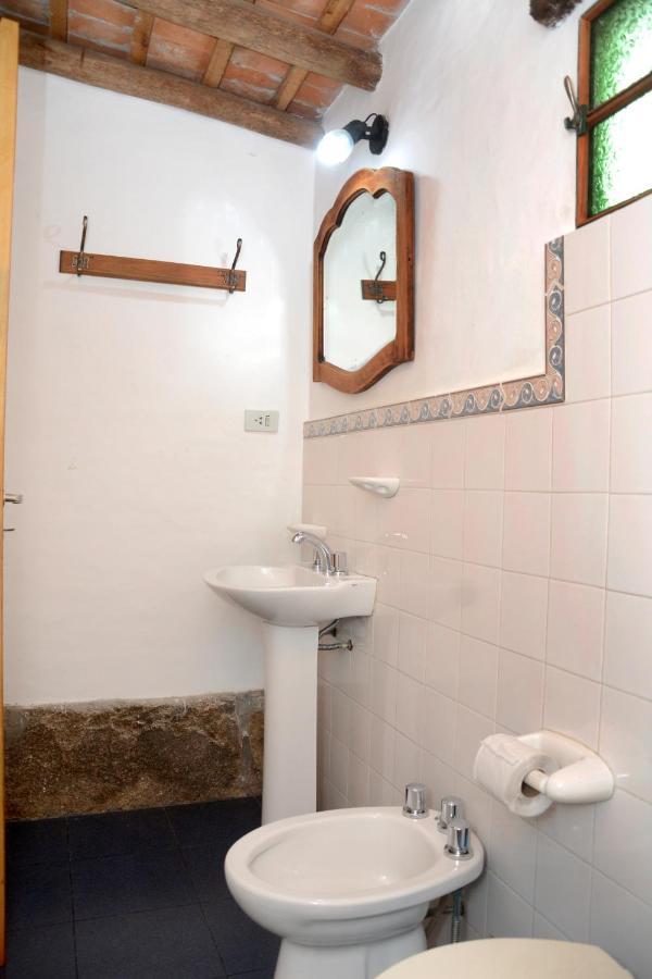 La Toma Complejo De Montana - Cabanas Y Habitaciones En Hosteria Mina Clavero Bagian luar foto