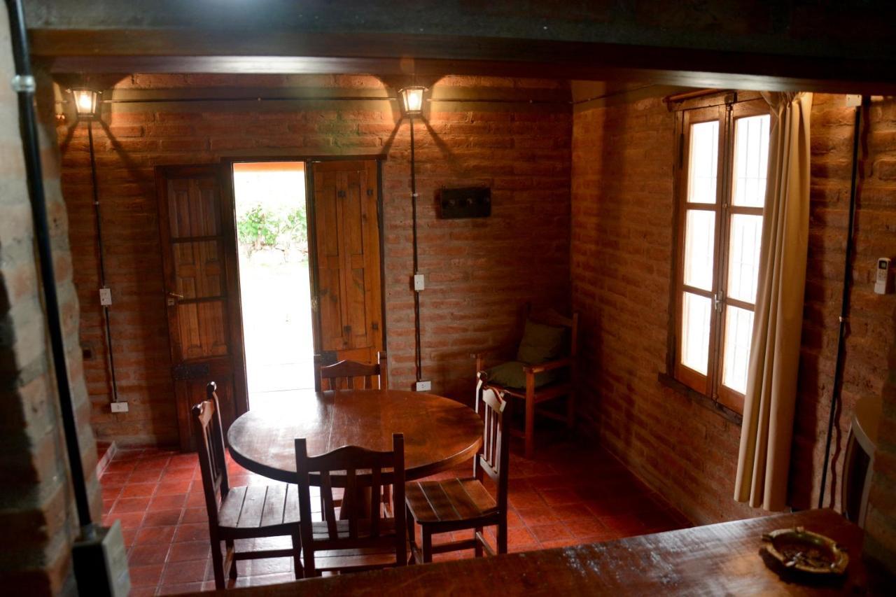 La Toma Complejo De Montana - Cabanas Y Habitaciones En Hosteria Mina Clavero Bagian luar foto